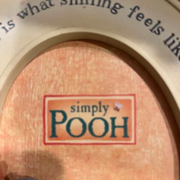 Simply Pooh Frame - Picture 4 of 6